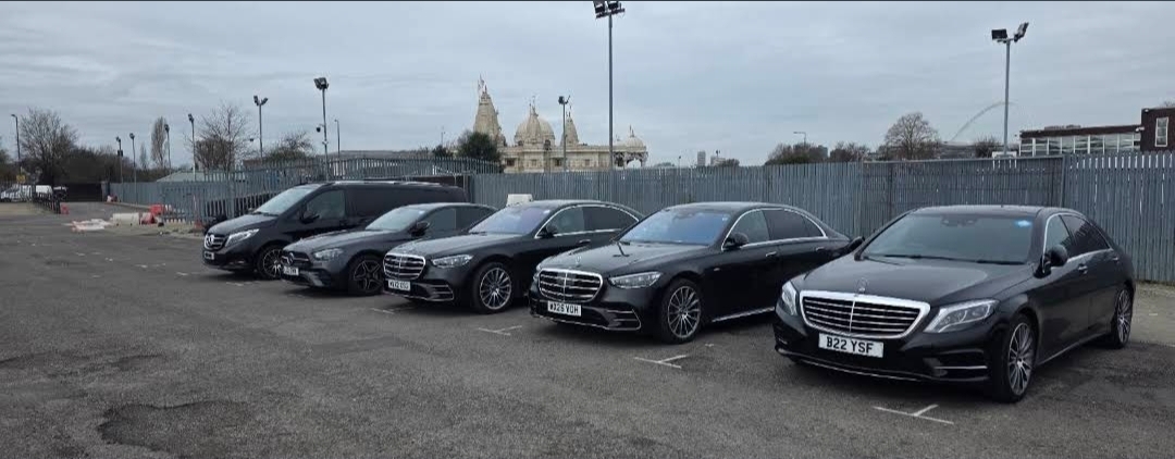 Winnn Transport fleet of black Mercedes S-Class, E-Class and V-Class in London